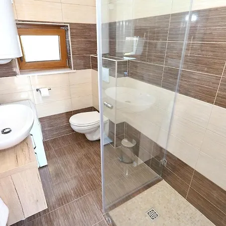 Tereza Villa *
